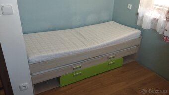 Prodám rozkládací postel s matracemi - 4