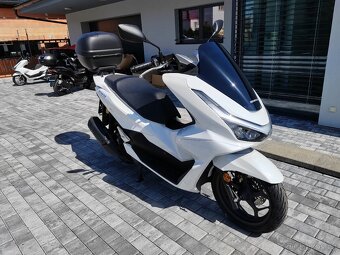 Honda Pcx 125 Dx -ČR 6let záruka Bílá - 4