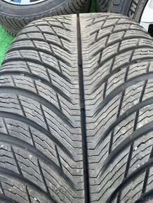 Originál alu kola Mercedes 5x112 R17 zimní w206 - 4