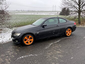 BMW E92 M3 320 D coupe - 4