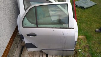 Dveře Škoda Fabia I - 4