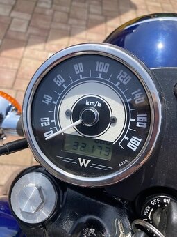 Kawasaki W 800 Legend - 4