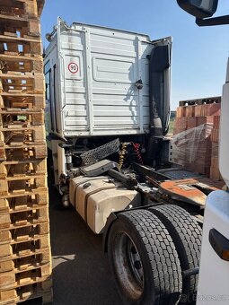 2x Renault Magnum lowdeck - 4