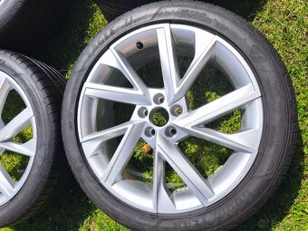 Zánovní letní sada Škoda Kamiq r18 5x100 Goodyear 215/45/18 - 4