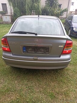 Opel Astra 1.4 - 4
