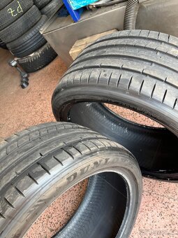 255/35 r18 - 4