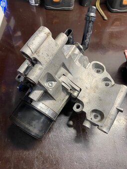 Vodní pumpa / čerpadlo chlazení BMW B57 - 4