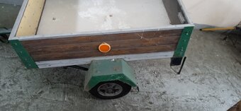 Prodám přívěsný vozík 6000Kč stk.ještě 2 roky - 4