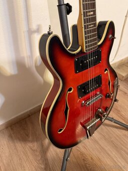 Japonská lubová elektrická kytara Aria - 4