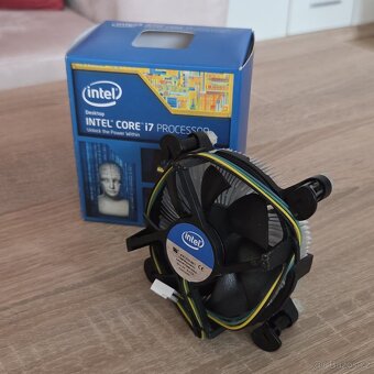 Vzduchový chladič procesoru Intel i7 - 4
