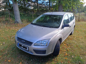 Prodám Ford Focus combi, r.v. 2006 - 4