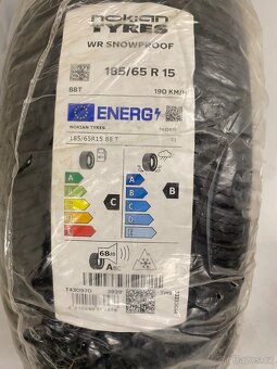 Zimní pneu 185/60 R15 - 4