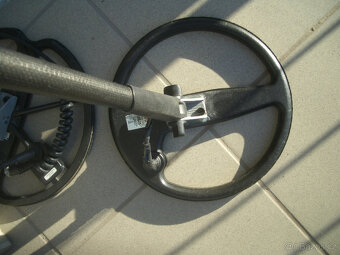 Detektor kovů Minelab Explorer SE - 4