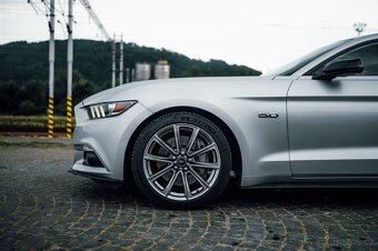FORD MUSTANG GT 5.0 V8 - 4