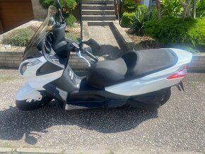 Prodám skútr Kymco Downtown 125i - 4