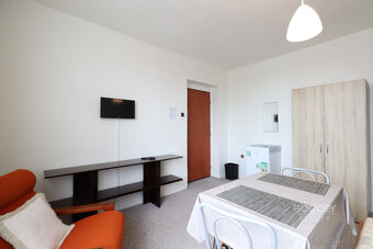 Pronájem pokoje 20 m2 na Praze 9 – Čakovice, v ul. Danielova - 4