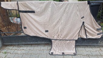 Deka proti hmyzu s krkem pro koně, vel. 145cm, Fouganza - 4