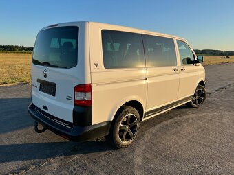 VW T5.1 103kw 5míst TOP STAV - 4