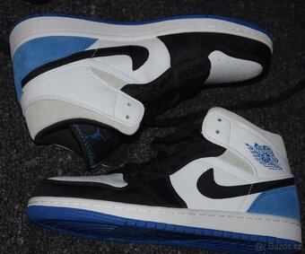 NIKE AIR JORDAN MID SE velikost EU 40, nové. krabice - 4