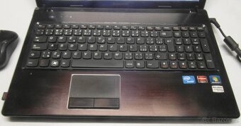 Lenovo 15,6" s numerickou klávesnicí - 4