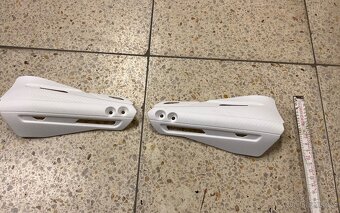 Chrániče páček na řidítka moto - 4