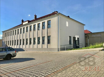 1+1, Ulice Nádražní - 4