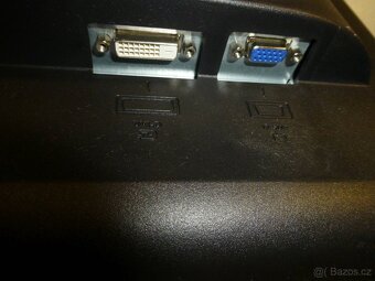 FullHD LCD monitor BENQ 22 palců, DVI - 4