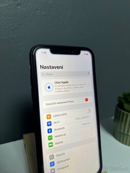 iPhone XR 64GB Pěkný stav - 4