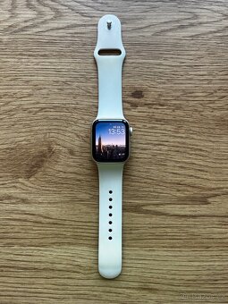 Apple Watch SE 40mm (2024) – záruka do 1. 2. 2027 - 4