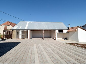 Prodej, nový penzion se třemi byty, obec Zaječ - 4