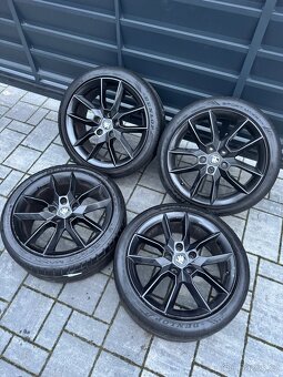 5x112 r18 Octavia RS GEMINI - 4