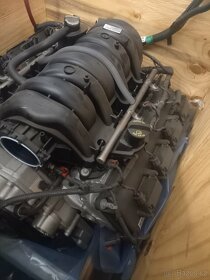 Originál nový motor 5,7 HEMI - 4