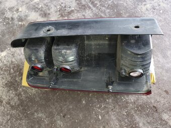 Dodge Nitro zadní světlo - 4