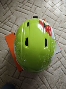 Lyžařská helma - 4