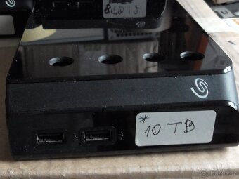 Externi Seagate Backup+ Hub BK Mix 4 kusu(8,10,12) - 4