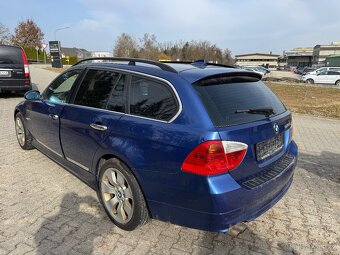 BMW 325 Xi Touring - 4