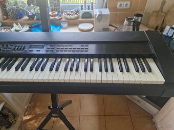 Roland RD 600 - 4
