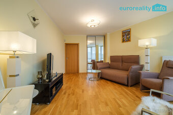 Prodej, byt, 3+kk + garáž, 117 m2, Karlovy Vary, ul. Na Vyhl - 4
