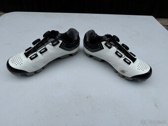 Cyklistické tretry Force 38 - 4