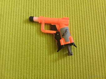 Nerf pistole jolt 2 krát cena za oba kusy dohromady - 4