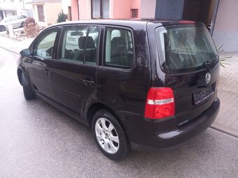 Volkswagen touran - 4