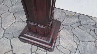 Masivní prvorepublikový stůl po renovaci - 4