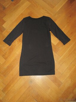 Černé šaty - 4