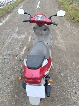 Prodám skútr Hyosung 50ccm 2t - 4