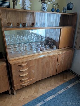 Starý nábytek. - 4