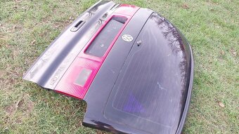 VW SHARAN – DVEŘE KUFRU ČERNÉ - 4