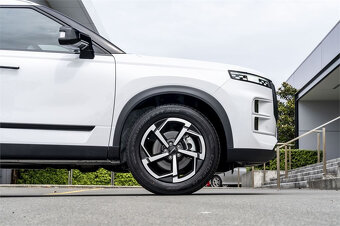 JAECOO J7 Exclusive AWD barva Khaki bílá - 4