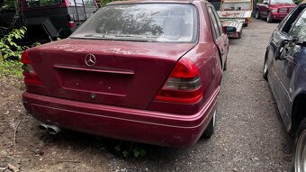 Mercedes w202 c280 - 4