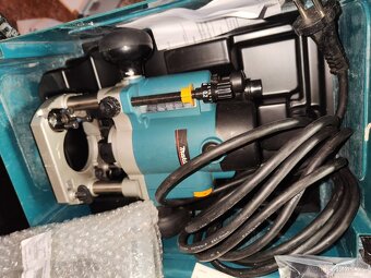 Makita Horní frézka RP1110CJ +příslušenství +kufr Makpac s t - 4
