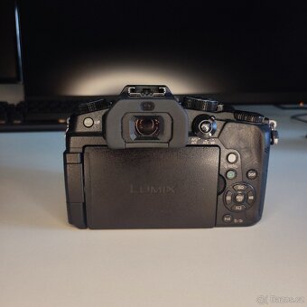 Lumix G80 + objektiv 30mm + brašna + 4x baterie - 4